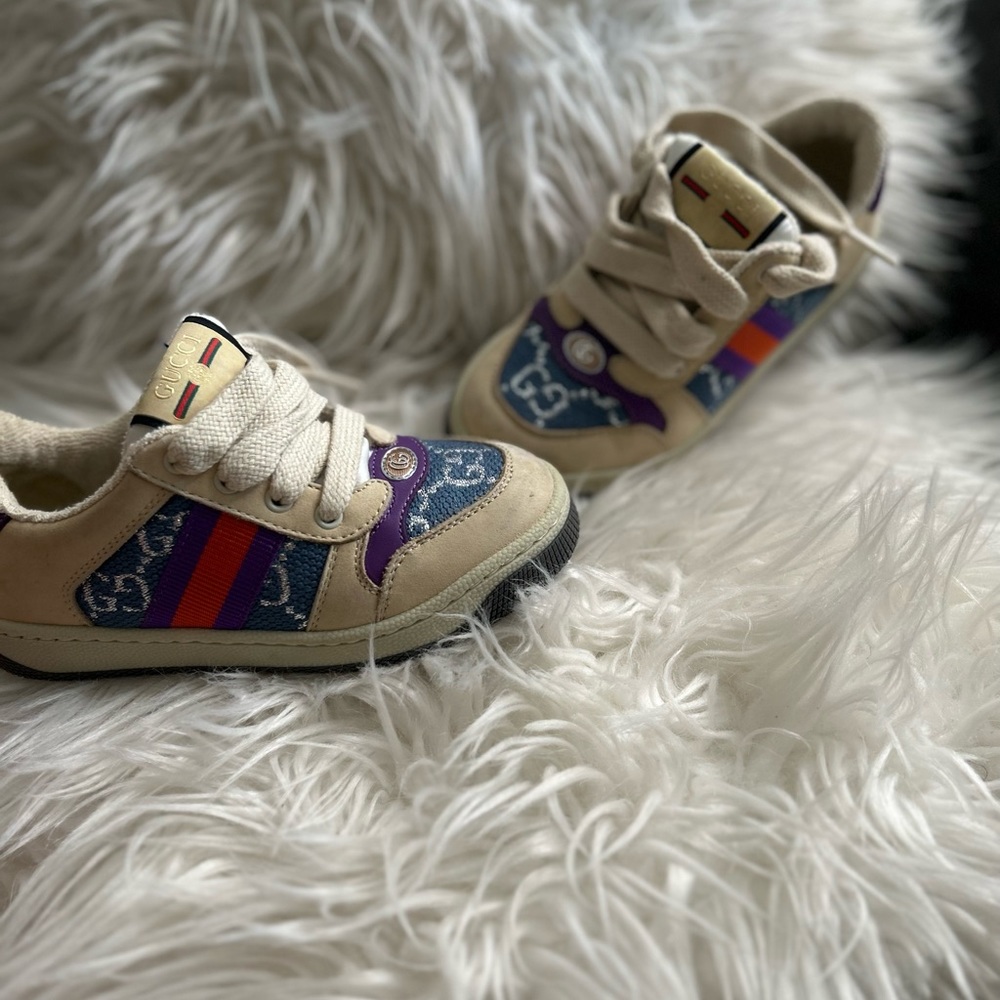 Children Gucci shoes size 26(10)
